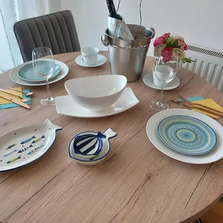 Lägenhet Vacation In - Mirna Zadar