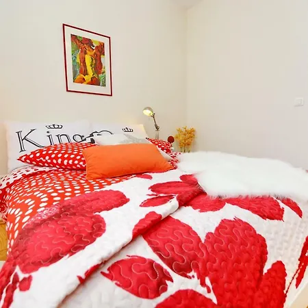 Apartment Vacation In - Mirna